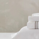 Plain White Queen Flat (Re 7500.00)